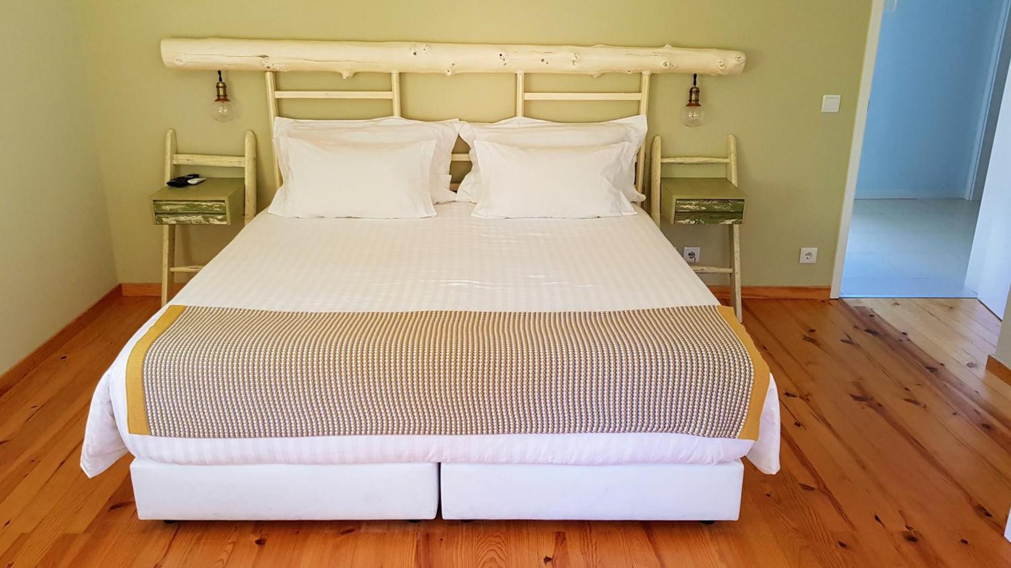 Casa Da Ribeira Do Cirio Guest House เซยา ภายนอก รูปภาพ