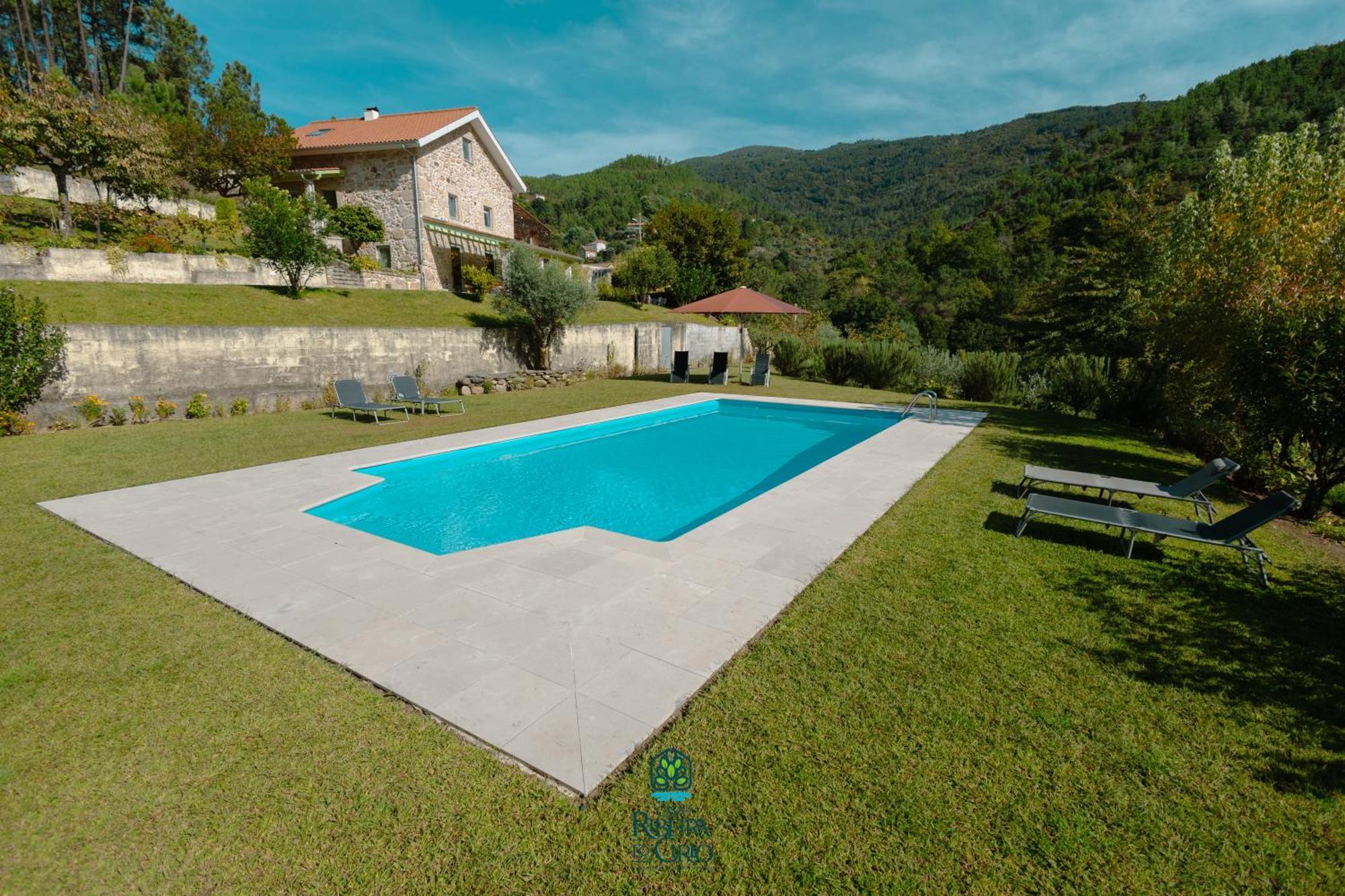 Casa Da Ribeira Do Cirio Guest House เซยา ภายนอก รูปภาพ